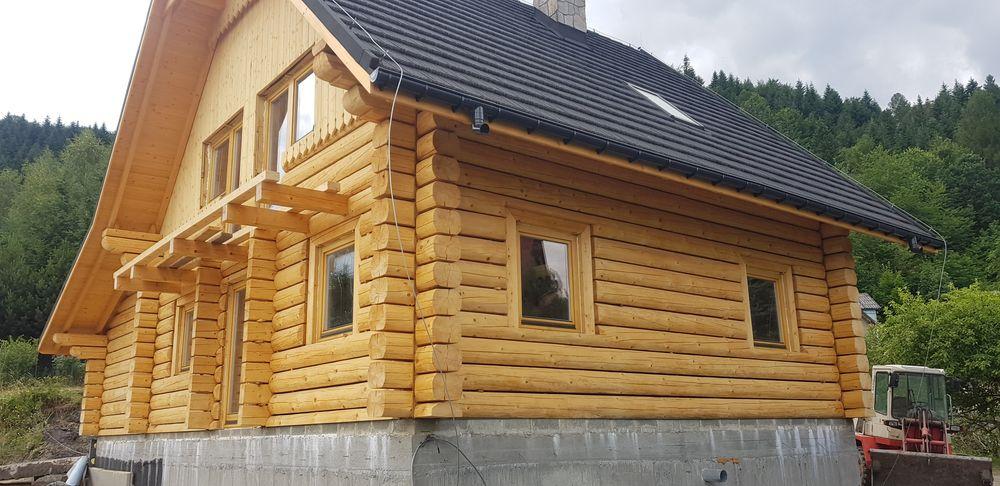 Drewniany dom z bali